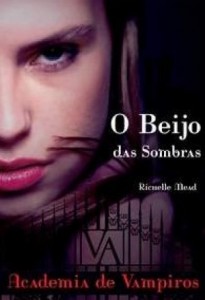 capa do livro O Beijo das Sombras capa do livro O Beijo das Sombras